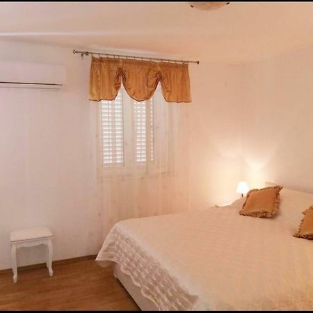 Apartman Perina Trogir Exteriör bild