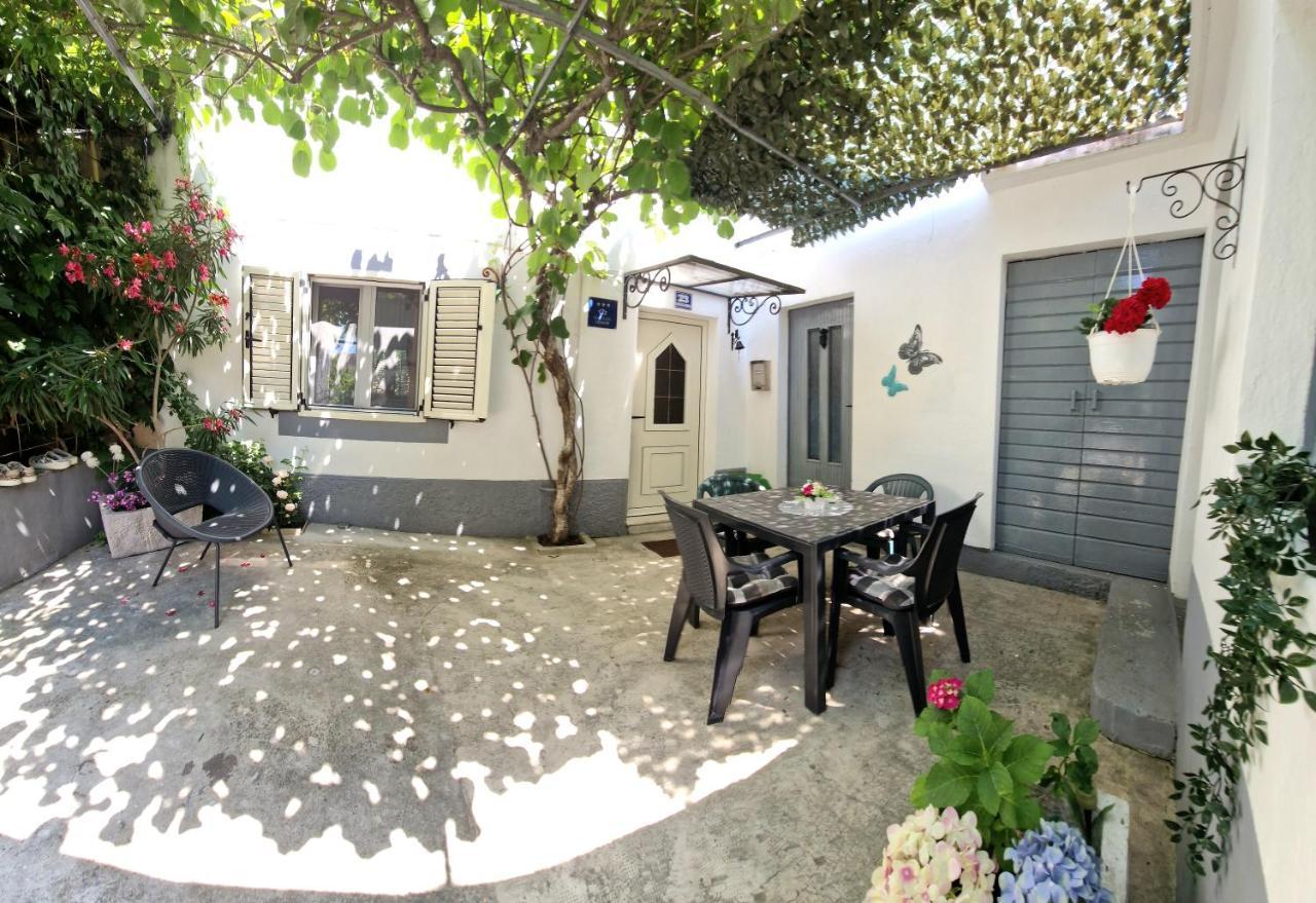 Apartman Perina Trogir Exteriör bild