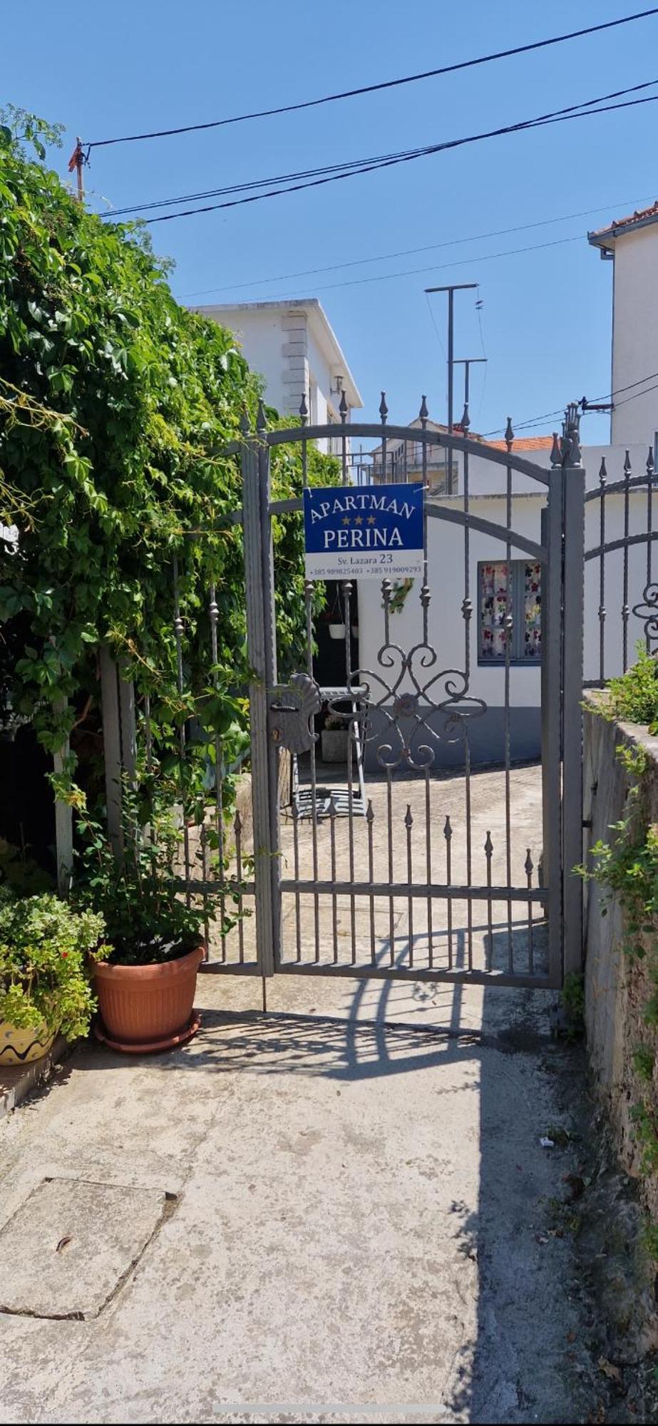 Apartman Perina Trogir Exteriör bild